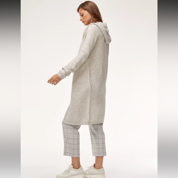 Aritzia community wool cardigan - Picture 1 of 4